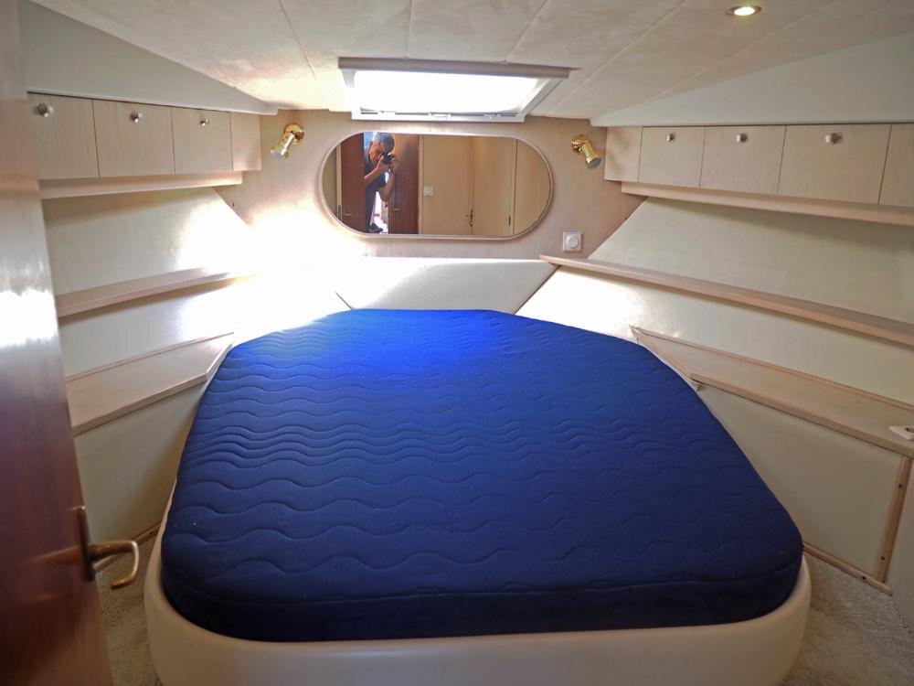 Fore ship, Accommodation